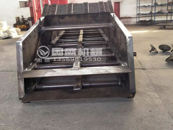 KZS型系列高效重型礦用振動(dòng)篩 KZS型系列高效重型礦用振動(dòng)篩