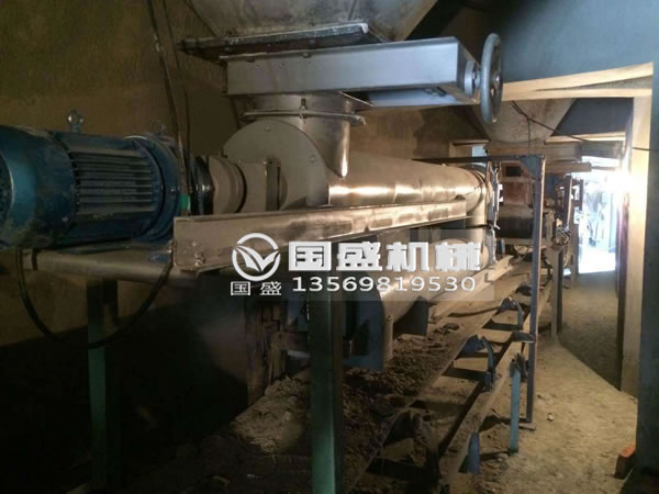 螺旋輸送機(jī)旋向怎么確定 螺旋輸送機(jī)旋向怎么確定