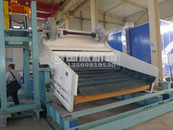 振動(dòng)篩篩網(wǎng)清理辦法 振動(dòng)篩篩網(wǎng)清理辦法