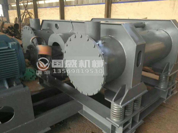 臥式三筒振動(dòng)磨機(jī) 臥式三筒振動(dòng)磨機(jī)